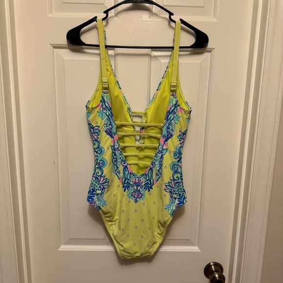 Lilly Pulitzer Jaspen One Piece Swimsuit Lori Green Pineapple Rivera Size 6 - Picture 5 of 10